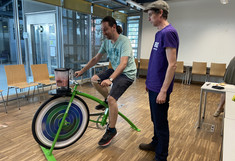 BOKU IT Team am Smoothiebike